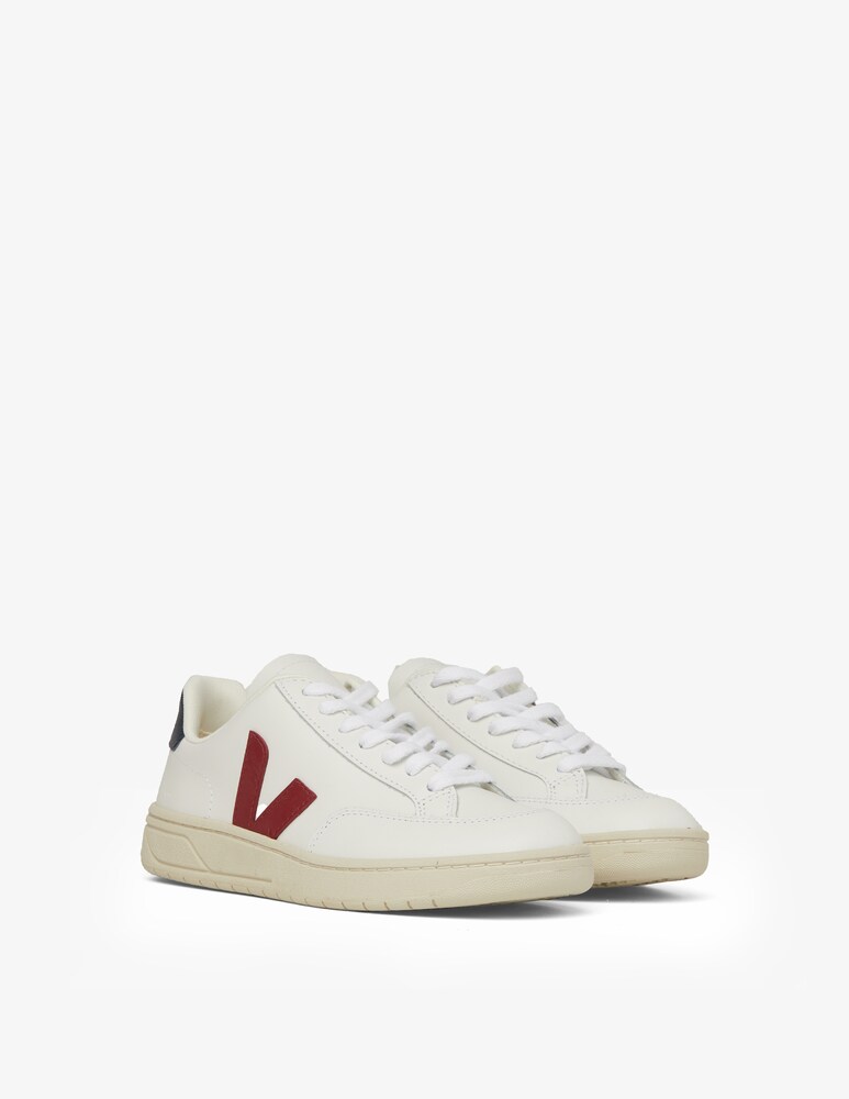 Veja Sneakers in pelle V-12 Ultimi due giorni
