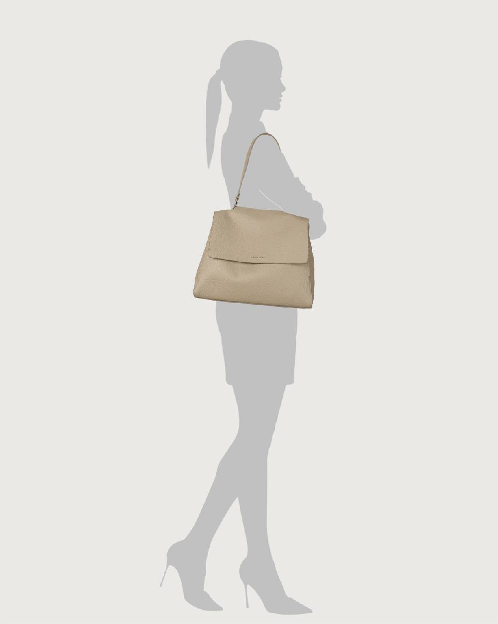 Orciani Borsa a spalla grande Sveva Soft in pelle con tracolla Italia
