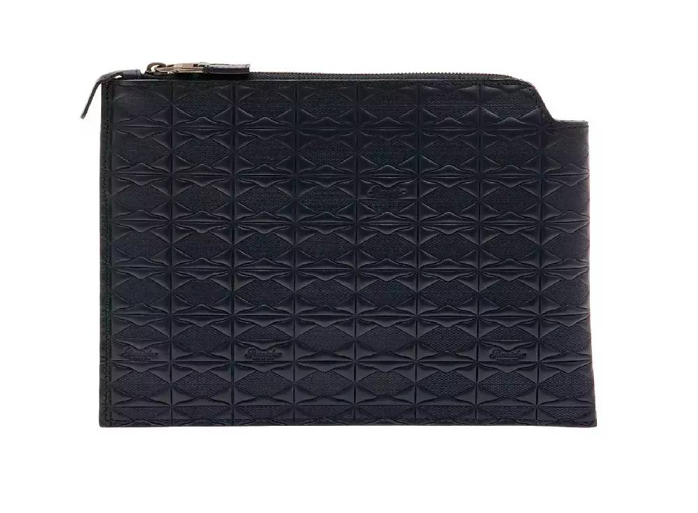 Pineider Pouch Medium in Embossed Empress Presa