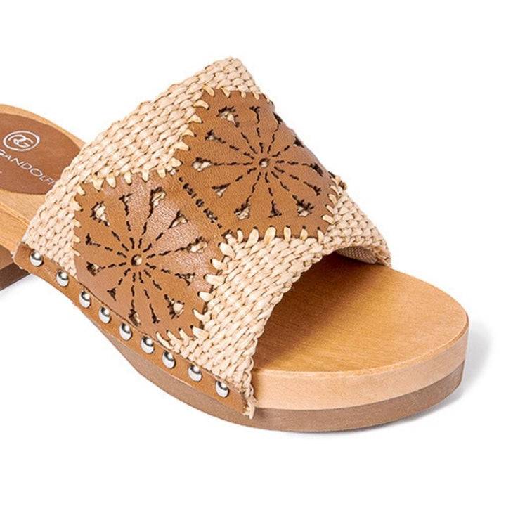Roberta Gandolfi Sandalo Giulia platform in legno e tomaia in rafia e pelle di vitello laserata con disegno pizzo geometrico Novità