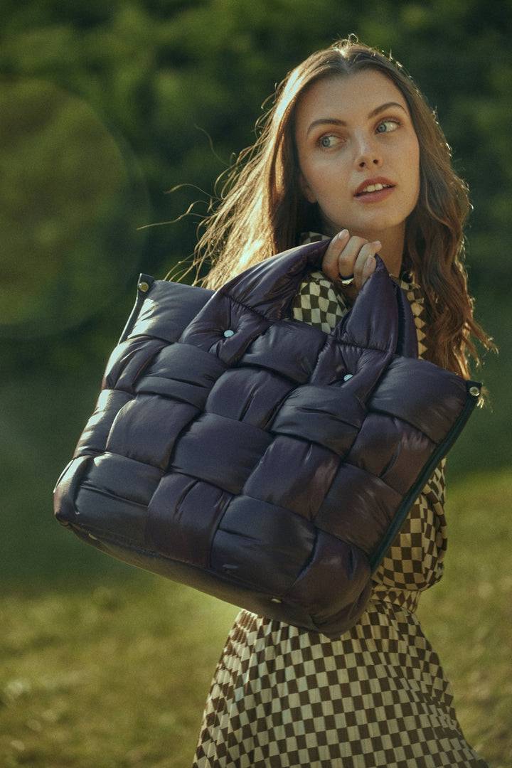 Roberta Gandolfi Greta large borsa in tessuto antigoccia imbottita ed intrecciata a mano con finiture in pelle Novità