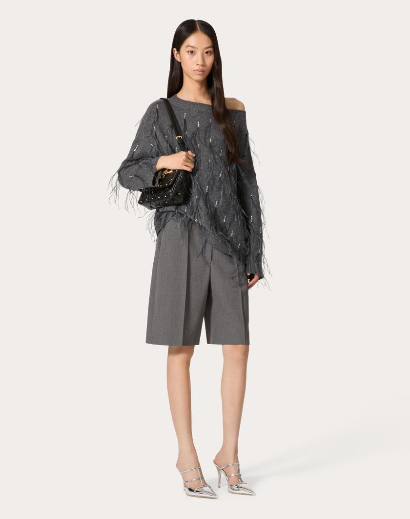 Valentino Handbags Maglia In Lana Con Piume Ricamata per Donna in Grigio Scuro | Valentino IT Promozione