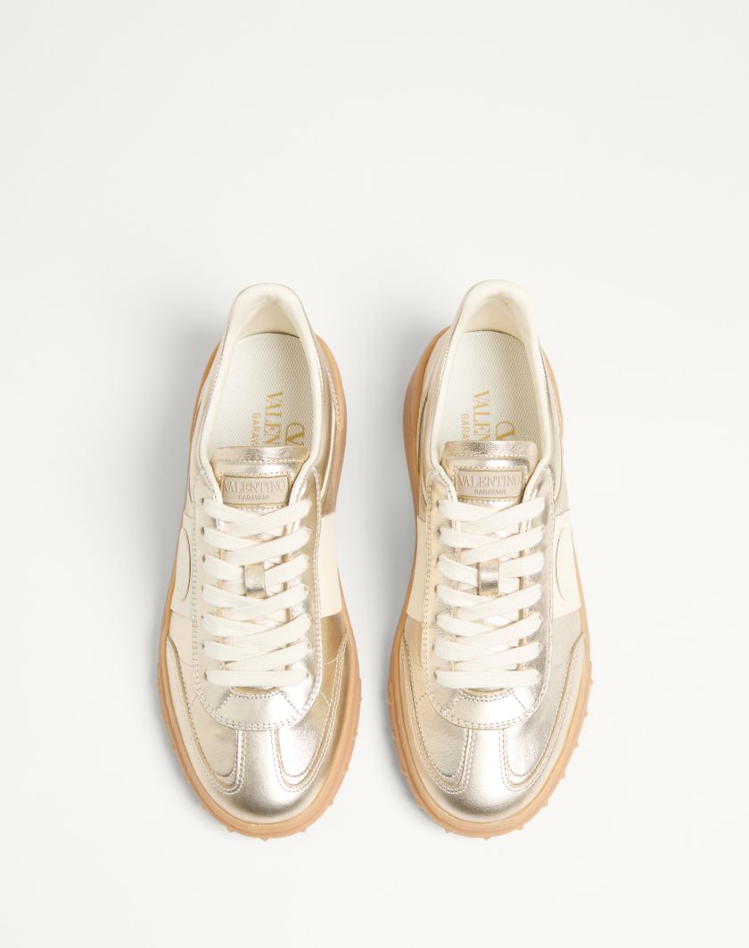 Valentino Handbags Sneaker Upvillage In Vitello Laminato Con Banda In Vitello Nappato per Donna in Bianco/platino | Valentino IT Vendita calda