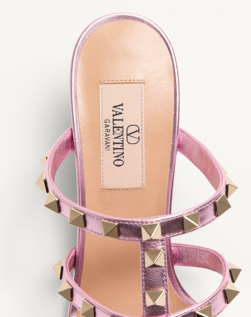 Valentino Handbags Sandalo Slide Rockstud In Nappa Laminata 60mm per Donna in Giacinto | Valentino IT Sostegno trimestrale