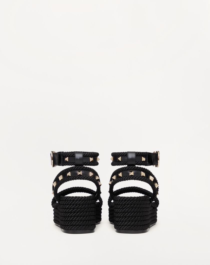 Valentino Handbags Sandalo Flatform Rockstud In Vitello 45mm per Donna in Nero | Valentino IT 2025