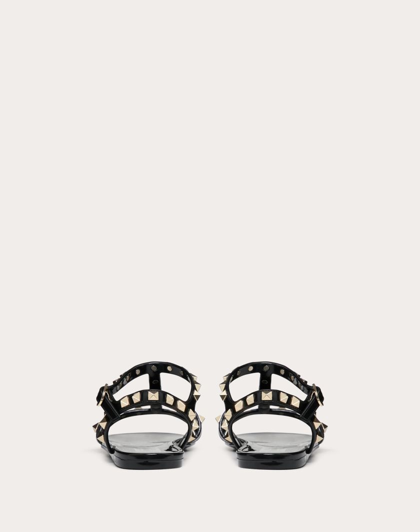 Valentino Handbags Sandalo Basso Rockstud In Gomma per Donna in Poudre | Valentino IT Spedizione Gratuita