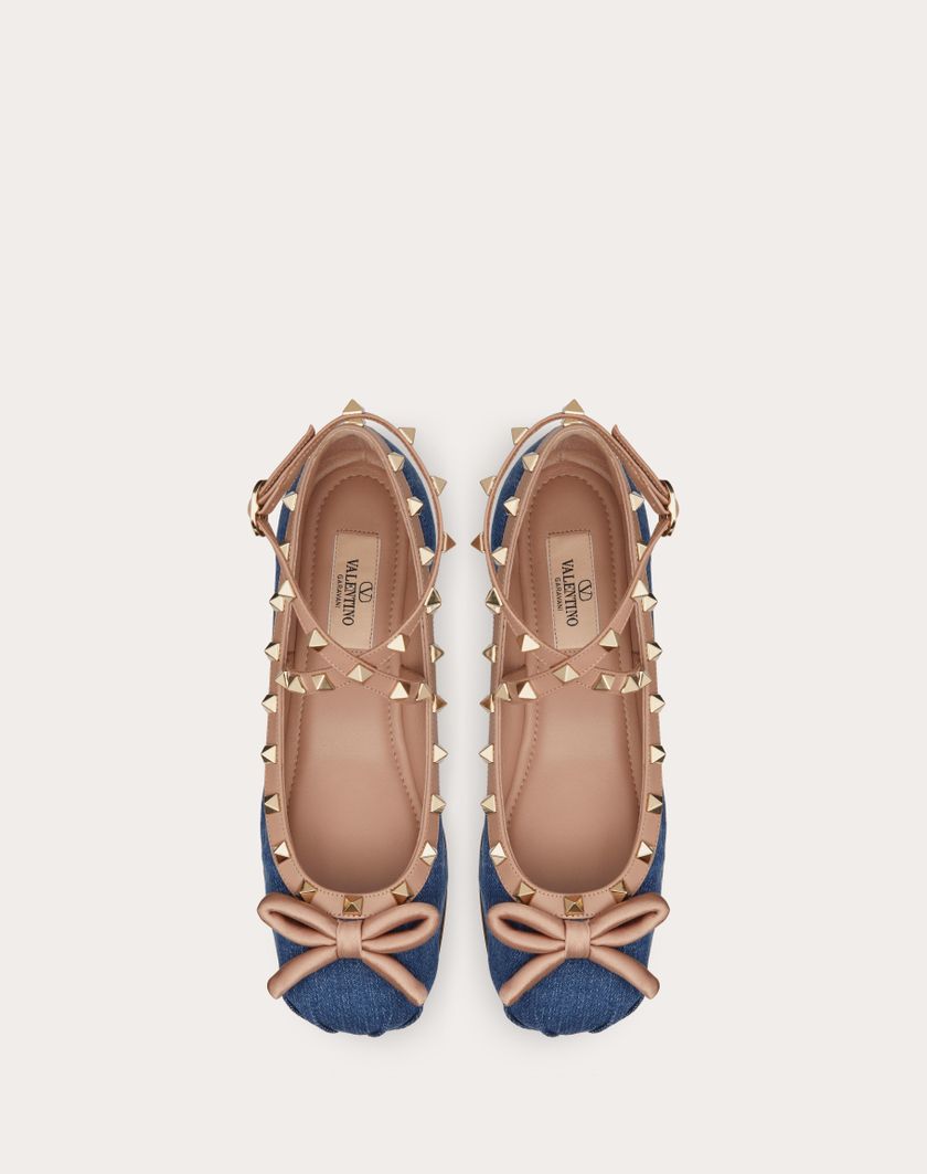 Valentino Handbags Ballerina Rockstud In Denim per Donna in Rose Cannelle | Valentino IT Offerte esclusive