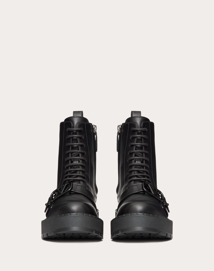 Valentino Handbags Combat Boot Vlogo Signature In Vitello 45mm per Donna in Nero | Valentino IT Fino al 60% di sconto