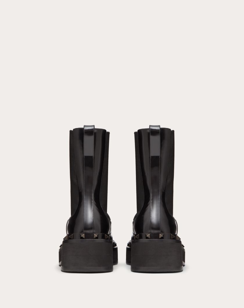 Valentino Handbags Beatle Rockstud M-way In Vitello E Borchie In Tono 50mm per Donna in Nero | Valentino IT Super sconto