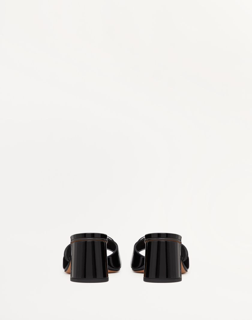 Valentino Handbags Sandalo Slide Vlogo Signature In Vernice 60mm per Donna in Azzurro | Valentino IT Soddisfazione Garantita