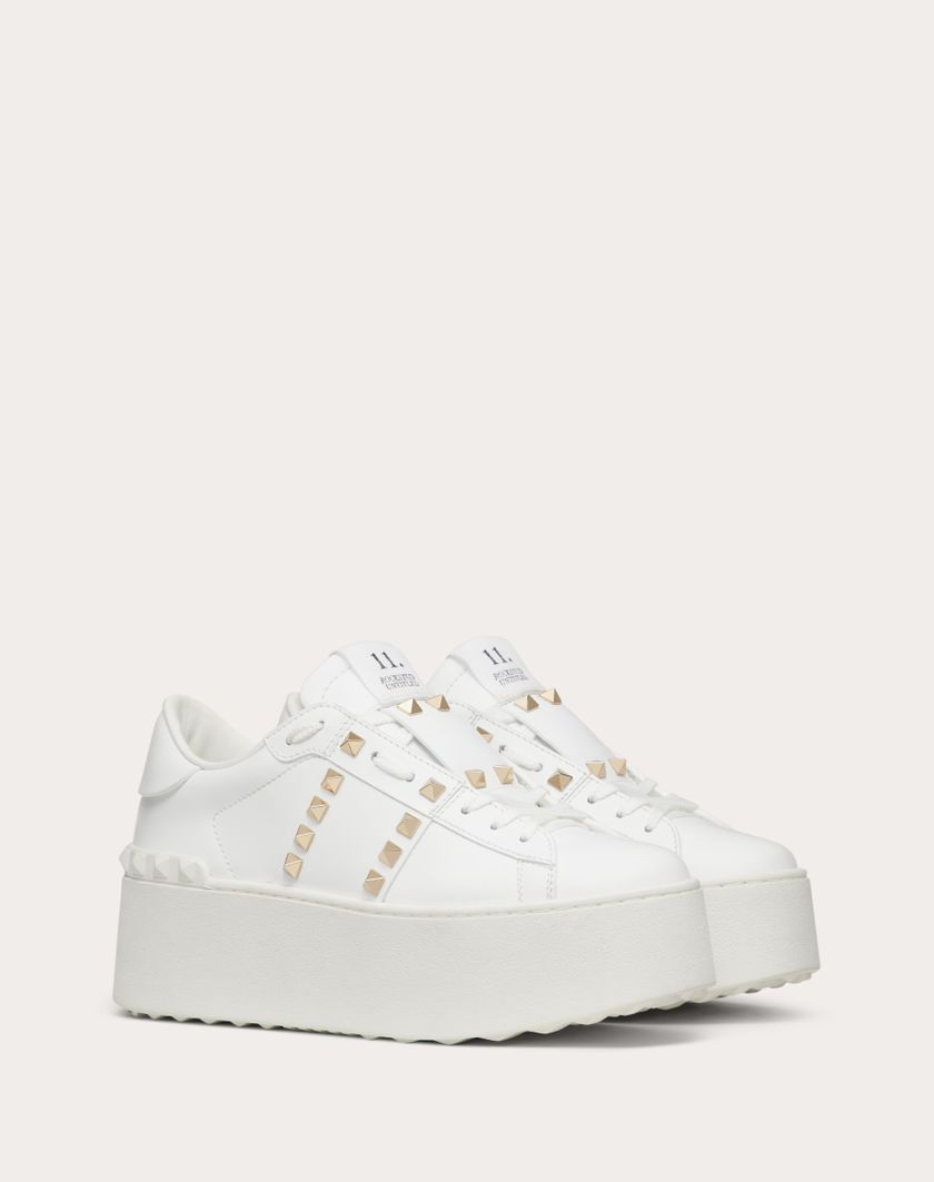 Valentino Handbags Sneaker Flatform Rockstud Untitled In Vitello per Donna in Bianco | Valentino IT Online