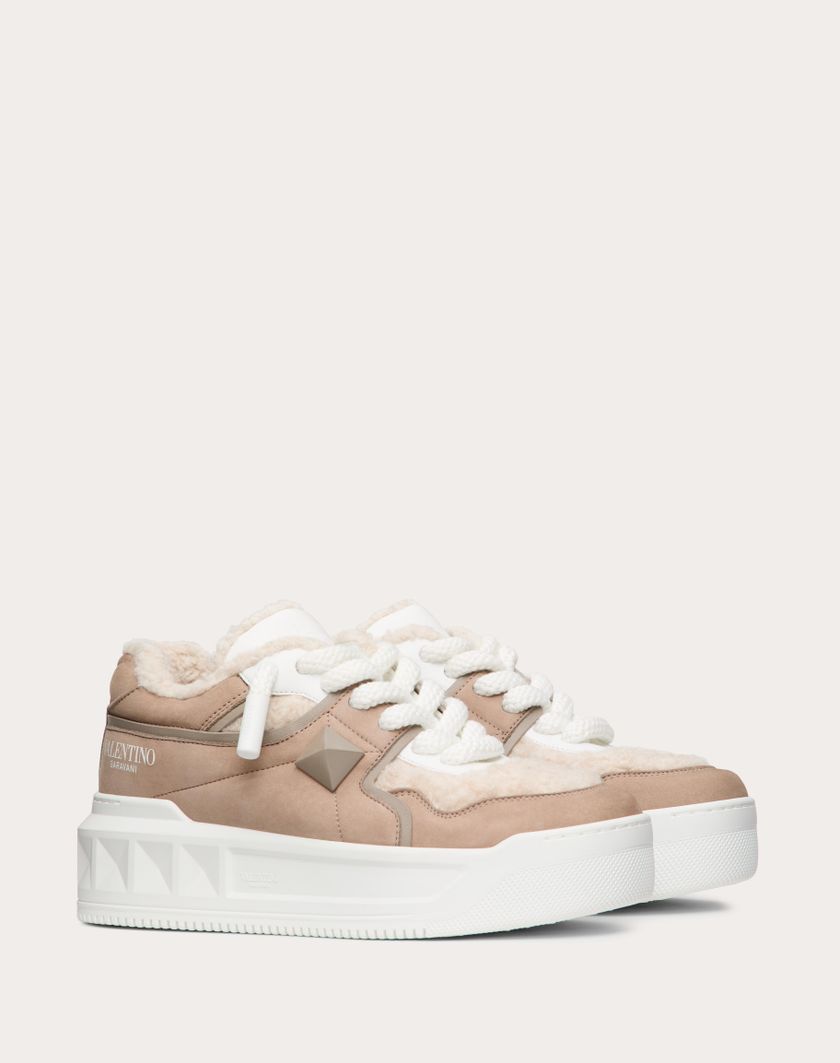 Valentino Handbags Sneaker One Stud Xl In Nabuk E Lana per Donna in Beige/naturale/bianco | Valentino IT Moda