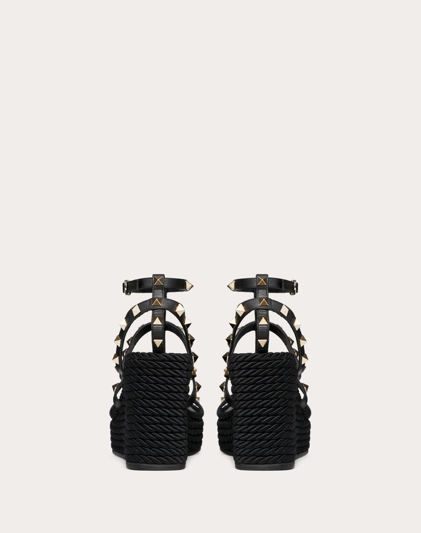 Valentino Handbags Sandalo Zeppa Rockstud Con Cinturini In Vitello 95mm per Donna in Poudre | Valentino IT Flash Sale