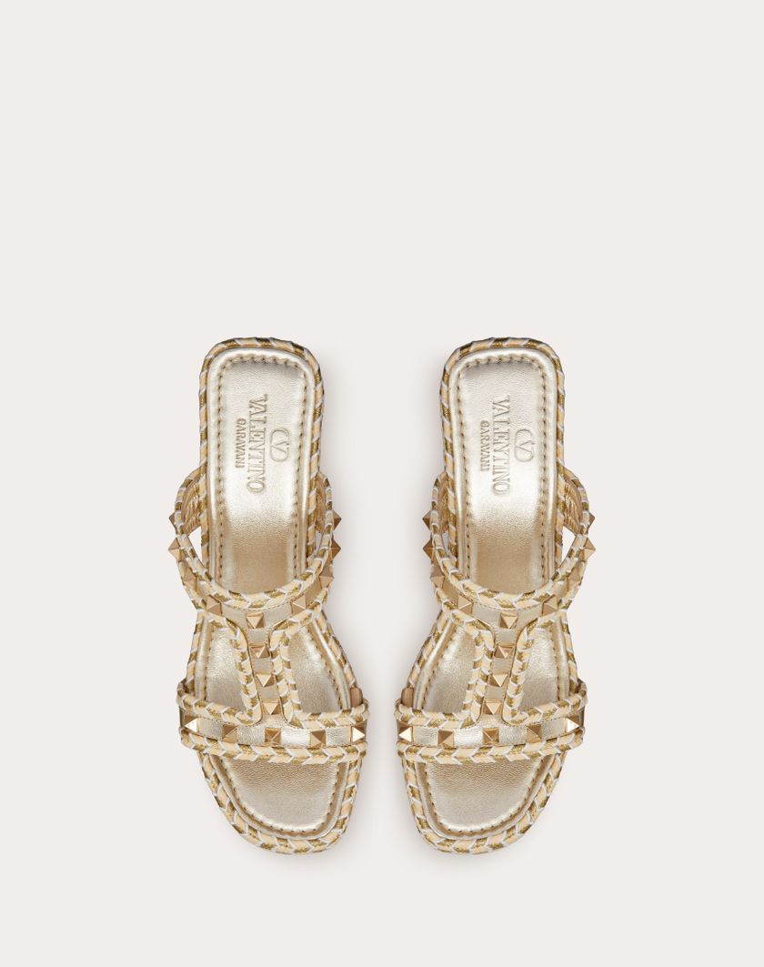 Valentino Handbags Sandalo Zeppa Rockstud In Nappa Laminata 90mm per Donna in Naturale/avorio/oro/platino | Valentino IT Shopping online