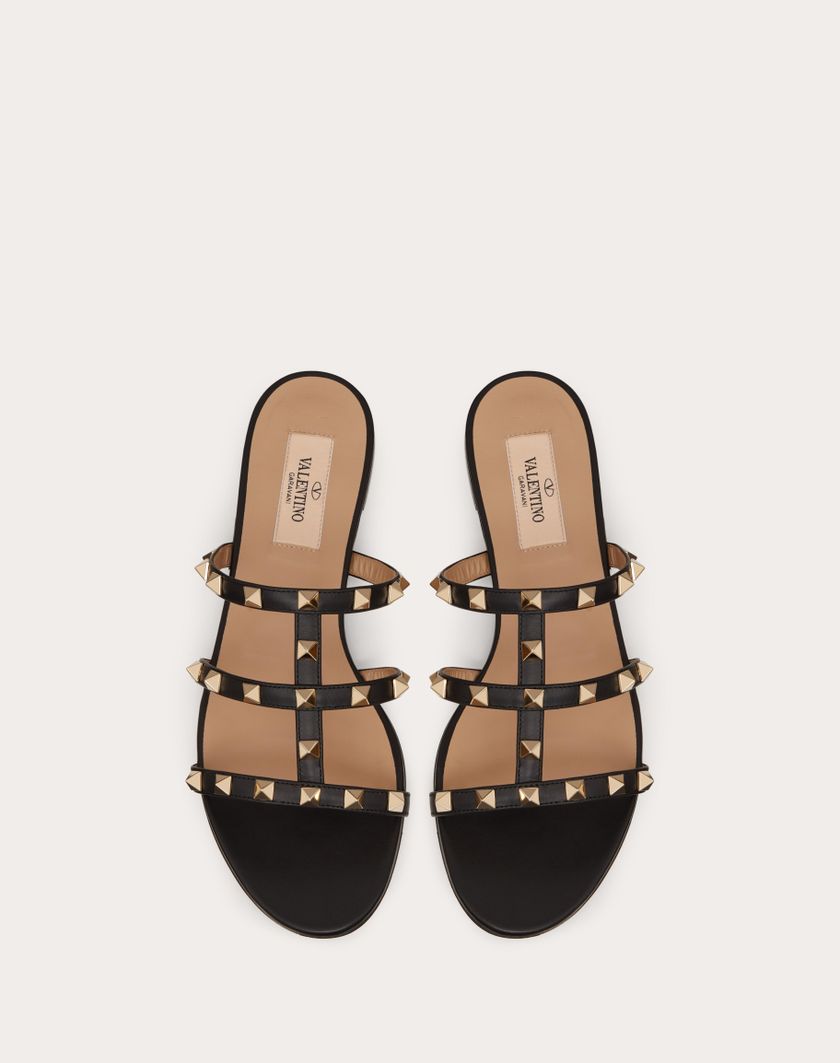 Valentino Handbags Sandalo Slider Basso Rockstud In Vitello per Donna in Blu Porcellana | Valentino IT Offerta esclusiva
